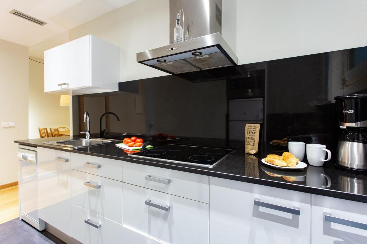 Friendly Rentals Gran Via Barcelona Ngoại thất bức ảnh