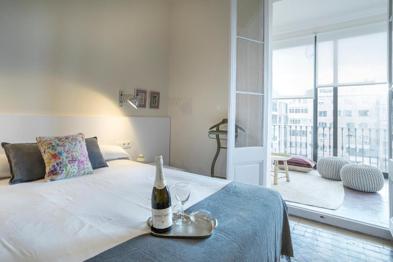 Friendly Rentals Gran Via Barcelona Ngoại thất bức ảnh