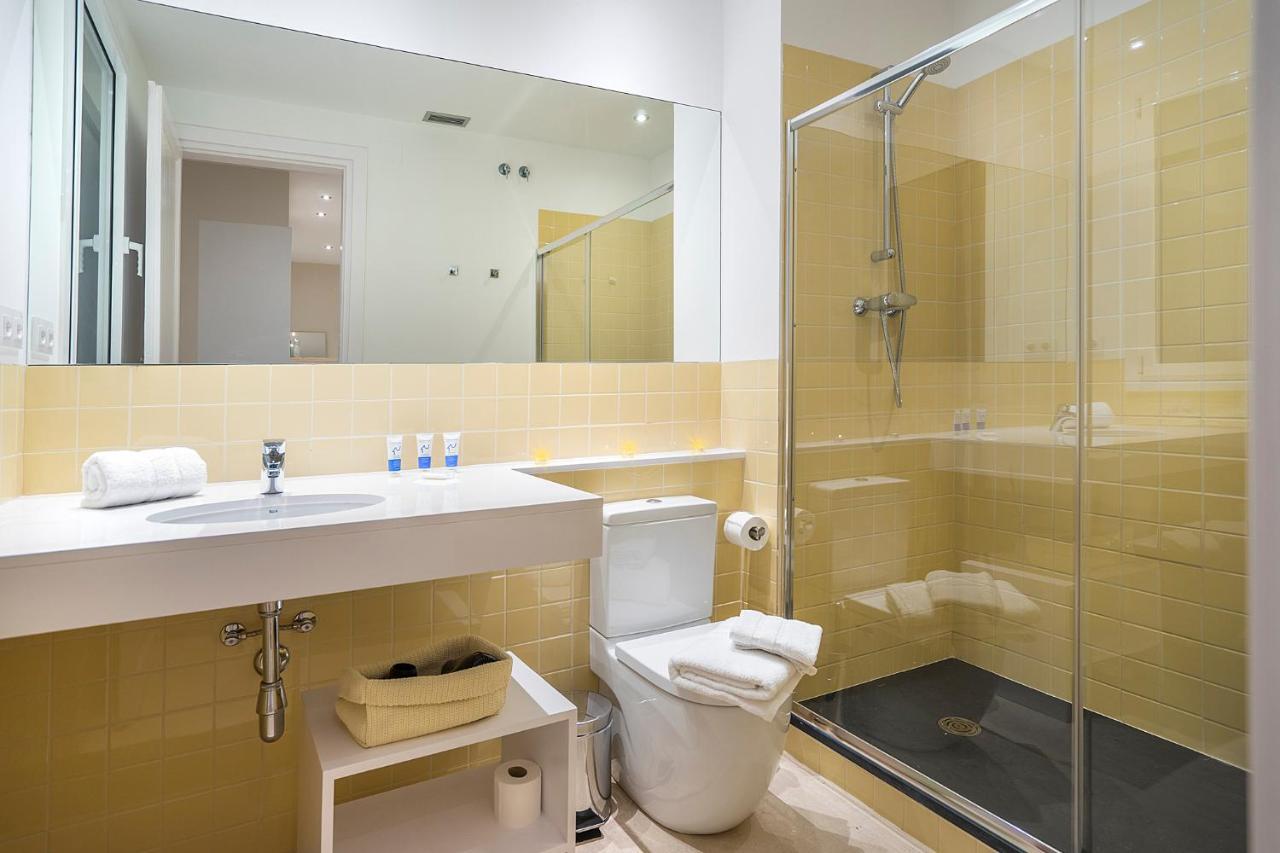 Friendly Rentals Gran Via Barcelona Ngoại thất bức ảnh